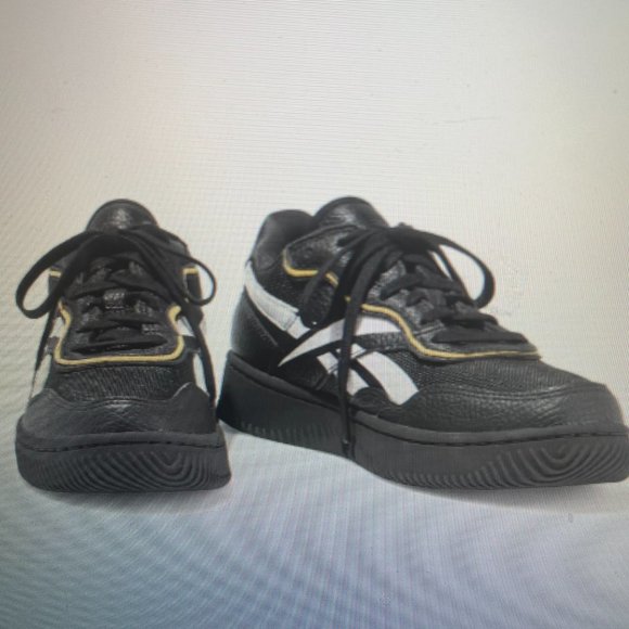 REEBOK X VICTORIA BECKHAM Dual Court II pebbled-leather and mesh Sneakers - Picture 1 of 13